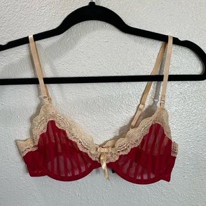 Elle Macpherson Boudoir 007 Underwire Bra sizes 10A 12A Colour Saucy Red Elle Macpherson Boudoir 007 Underwire Bra sizes 10A 12A Colour Saucy Red